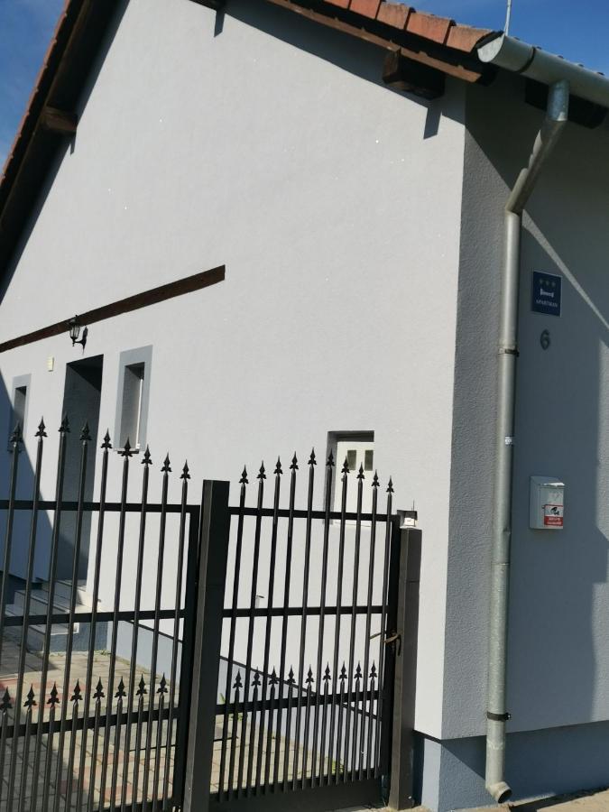 Apartman Lucija Kuca Za Odmor Vukovar Exterior photo